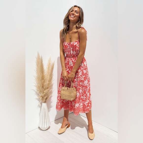 Petal & Pup - Celia Dress - Red - Size 4 - Picture 1 of 6